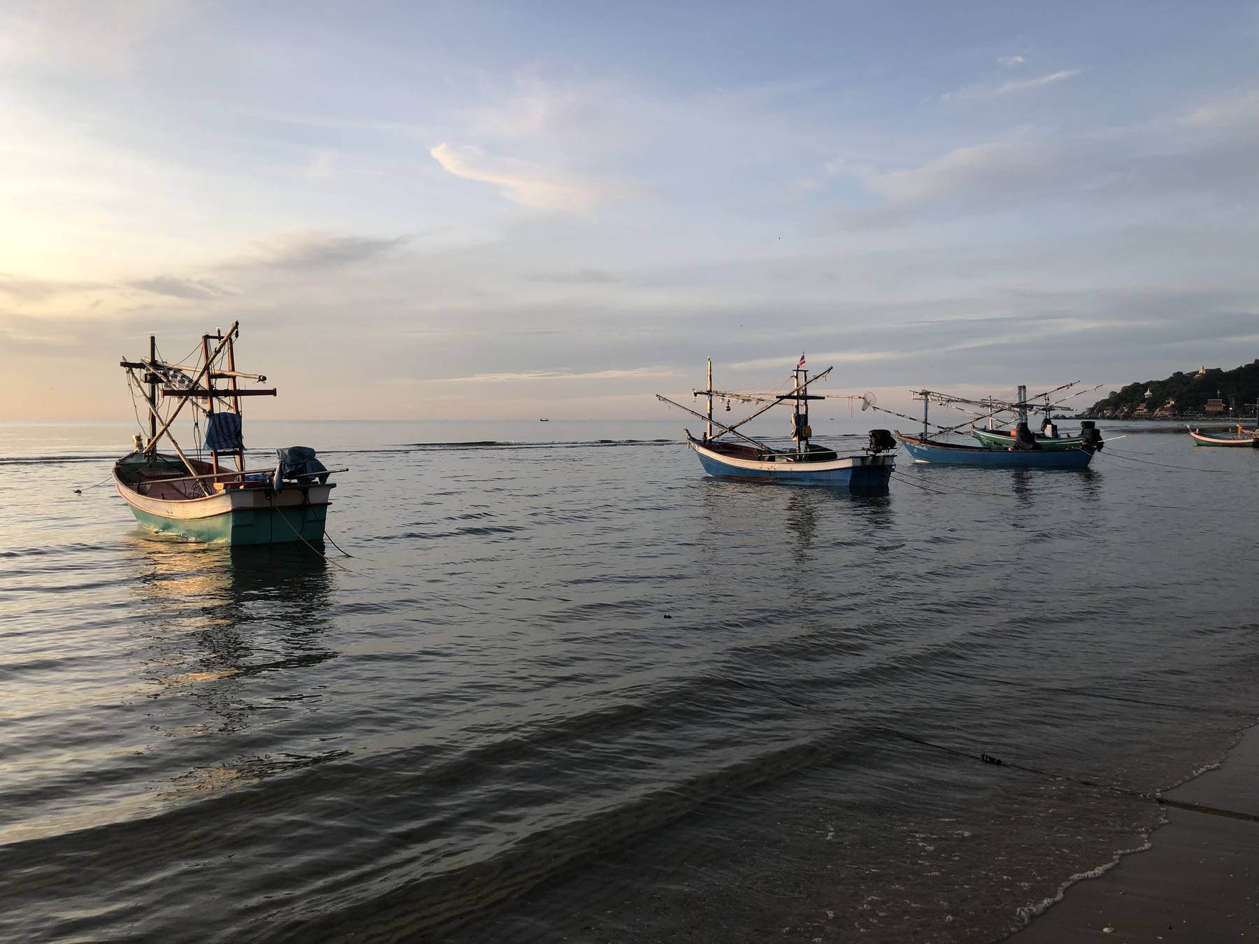 Bateaux de pêche au large de Hua Hin