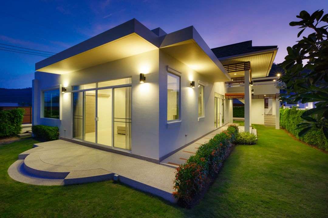 Die Villa am Abend